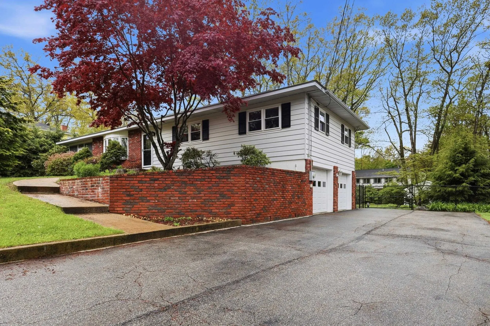 34 Beverly Drive Manchester NH 03104