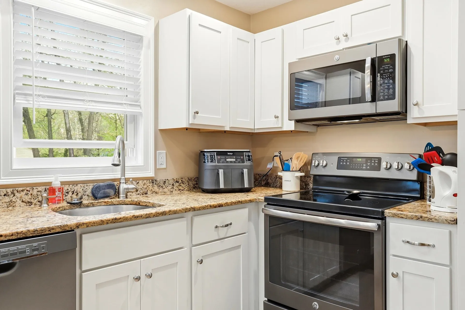 34 Beverly Drive Manchester NH 03104