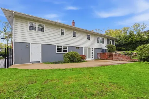 34 Beverly Drive Manchester NH 03104