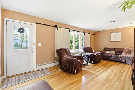 34 Beverly Drive Manchester NH 03104