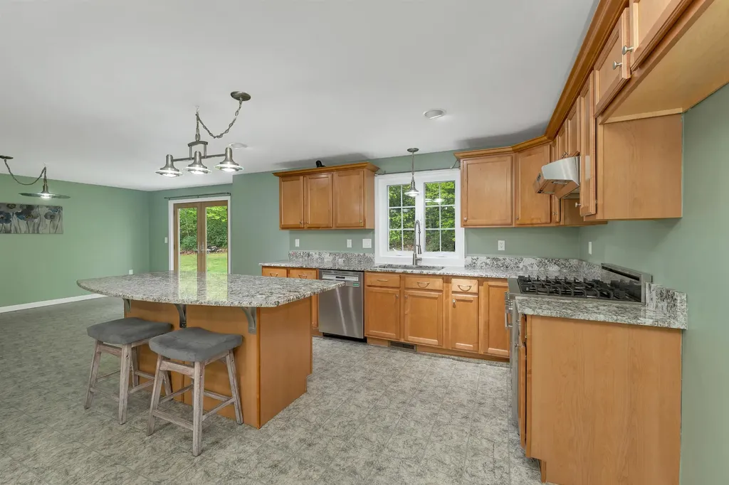 441 Ponemah Hill Road Milford NH 03055