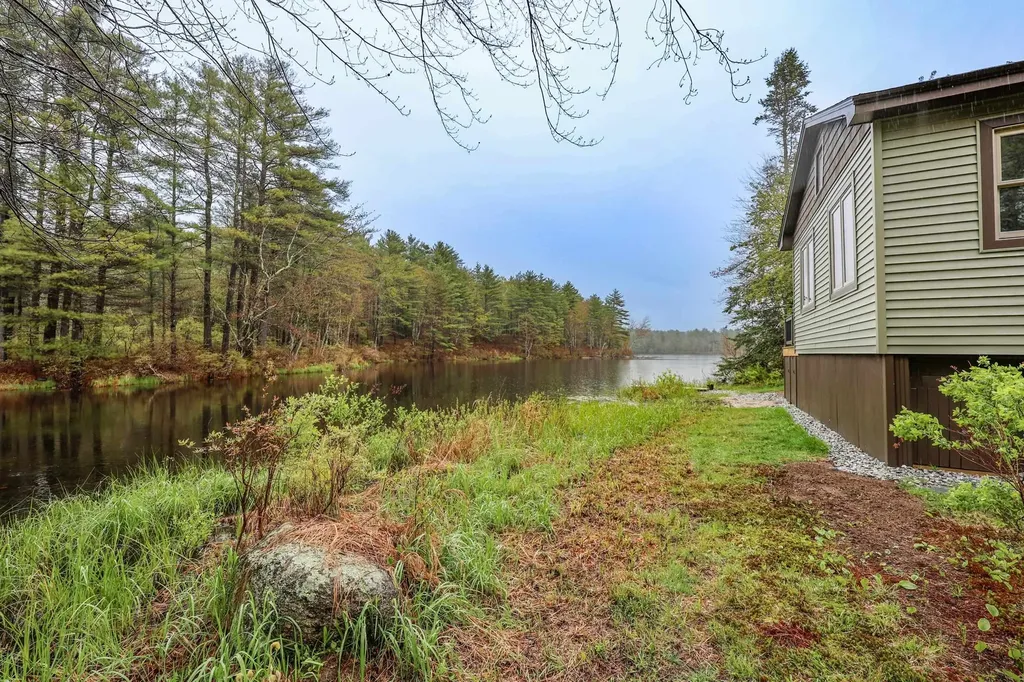 34 Icehouse Lane Greenfield NH 03047