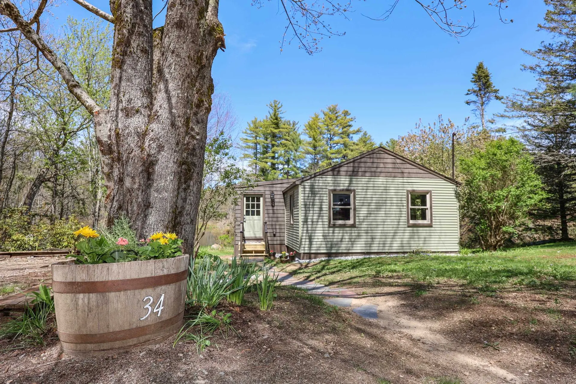 Greenfield NH, 34 Icehouse Lane