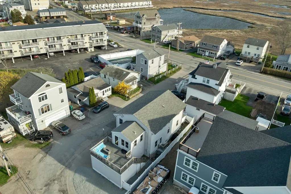 4 Viking Street Hampton NH 03842