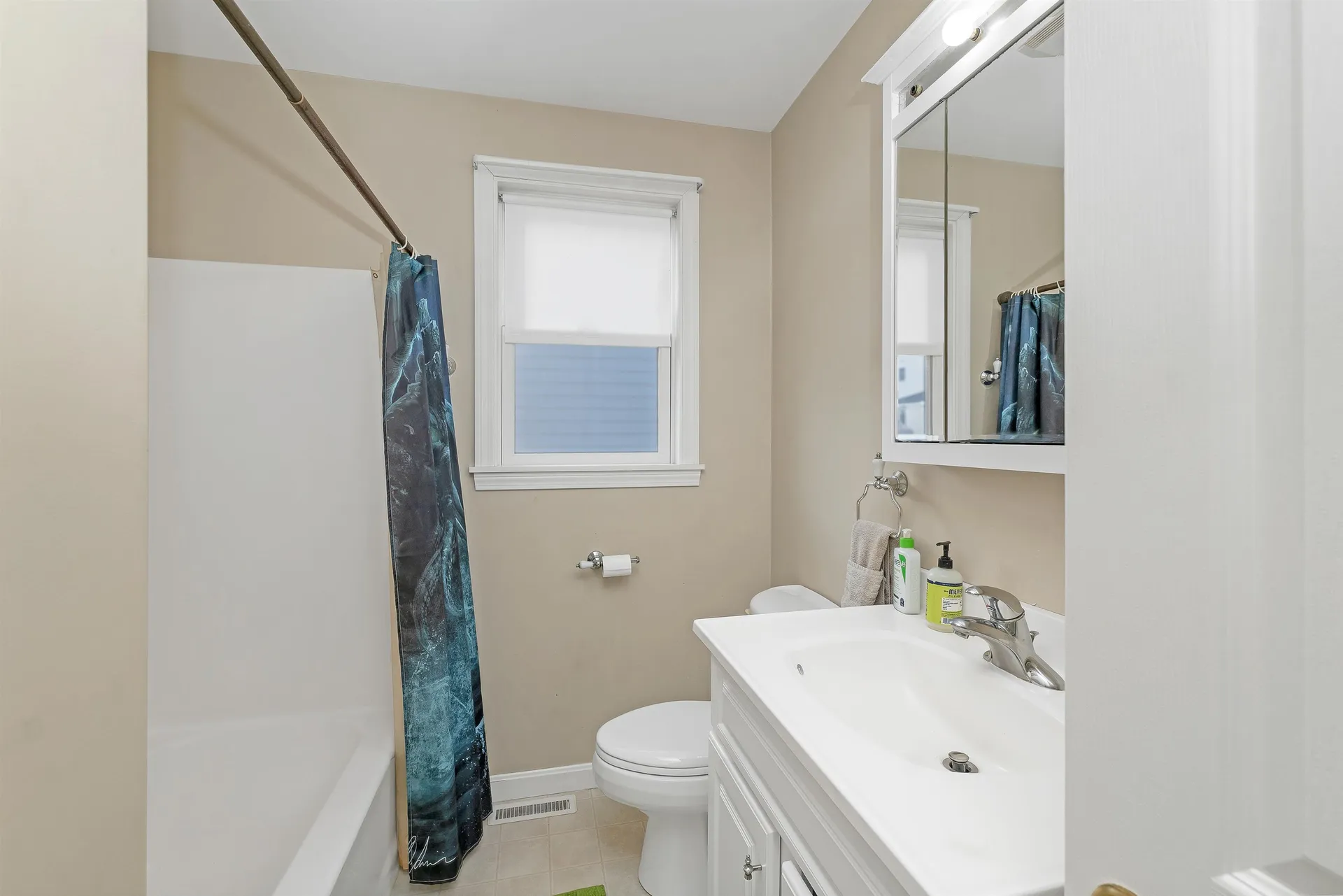 4 Viking Street Hampton NH 03842