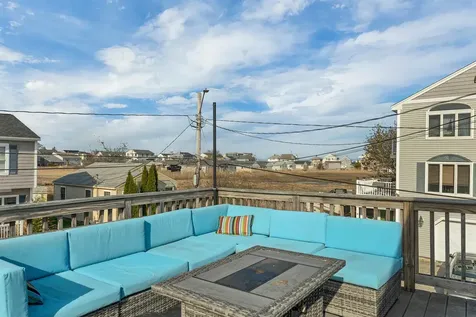 4 Viking Street Hampton NH 03842