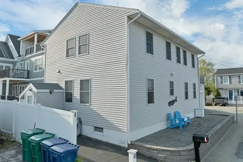 4 Viking Street Hampton NH 03842