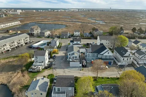 4 Viking Street Hampton NH 03842