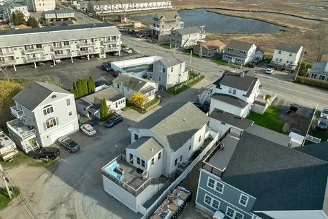 4 Viking Street Hampton NH 03842