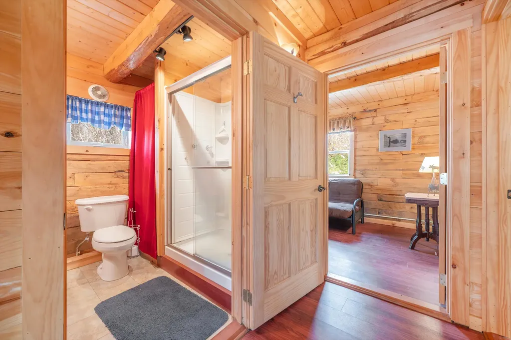 184 Ticklenaked Pond Road Ryegate VT 05081