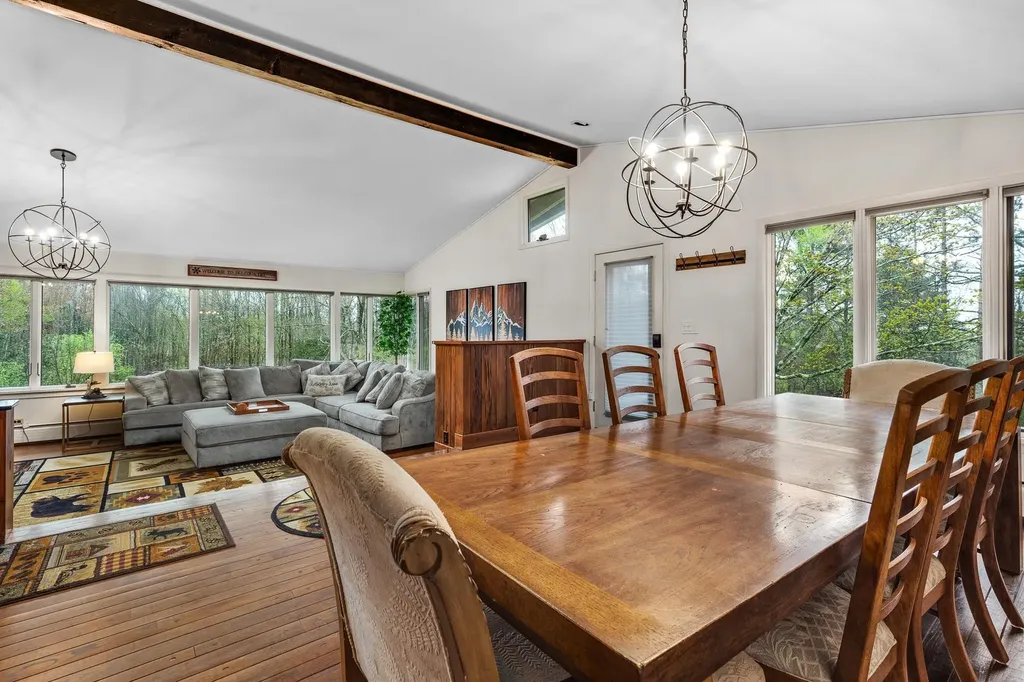 192 Cream Hill Road Mendon VT 05701