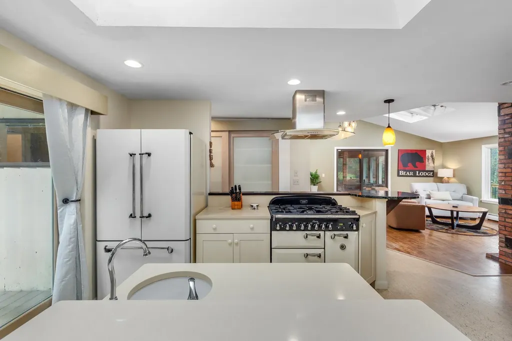 192 Cream Hill Road Mendon VT 05701