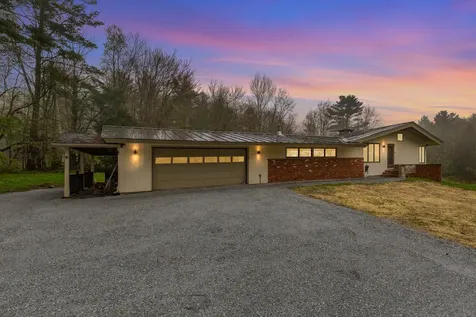 192 Cream Hill Road Mendon VT 05701