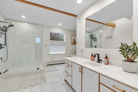 192 Cream Hill Road Mendon VT 05701