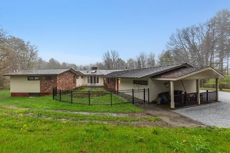 192 Cream Hill Road Mendon VT 05701