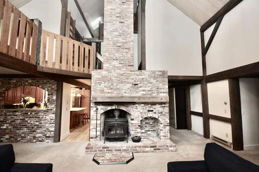 66 Fairway Drive Grantham NH 03753