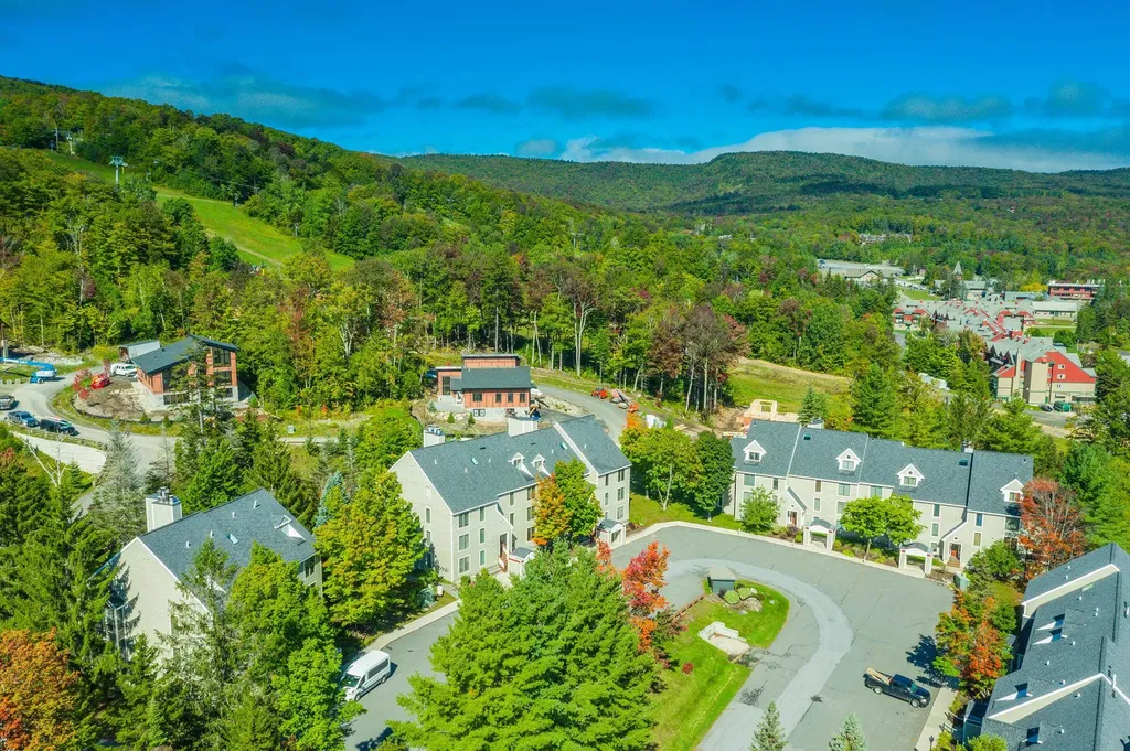 1D Townhouse Square Dover VT 05356