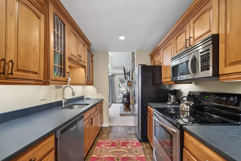 1D Townhouse Square Dover VT 05356