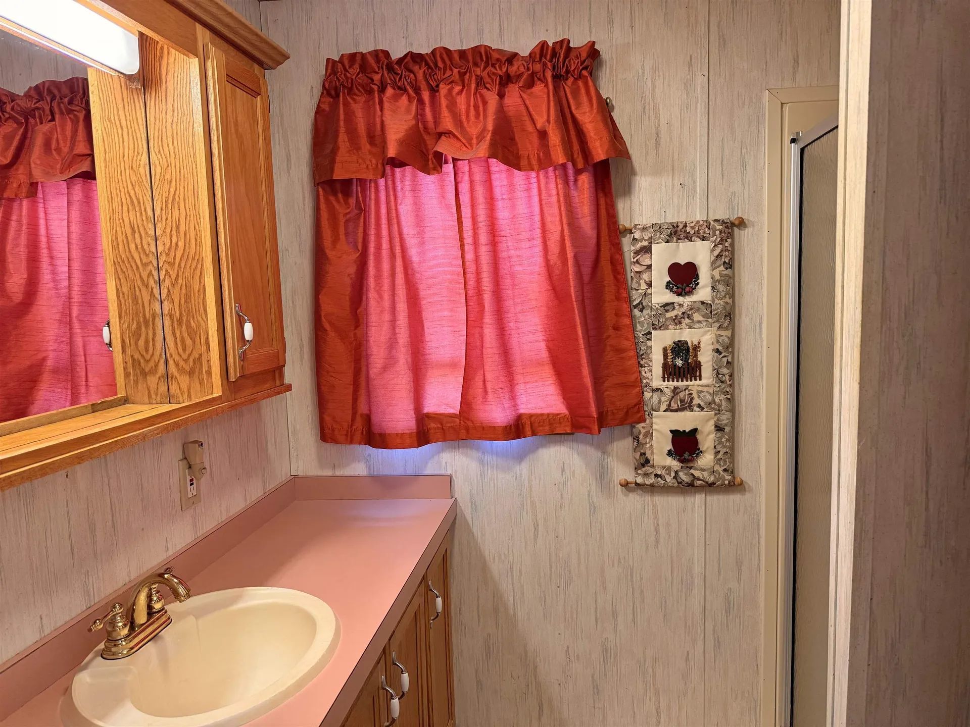 18 Lindy Road Vernon VT 05354