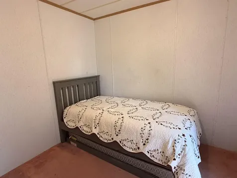 18 Lindy Road Vernon VT 05354