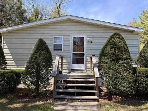 18 Lindy Road Vernon VT 05354