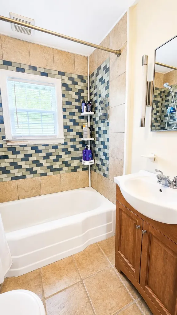 26 Knoll Crest Lane Bennington VT 05201