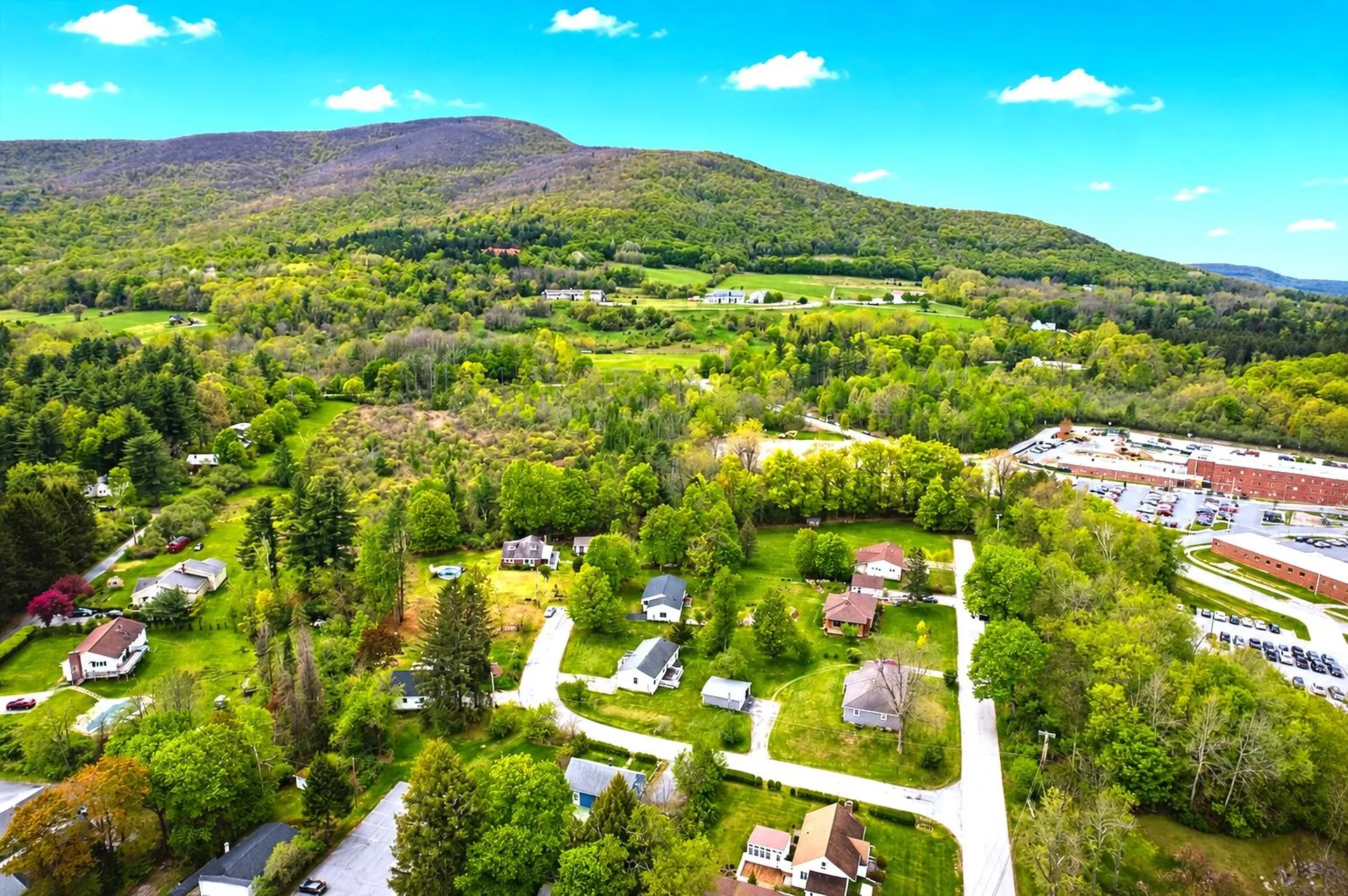 26 Knoll Crest Lane Bennington VT 05201