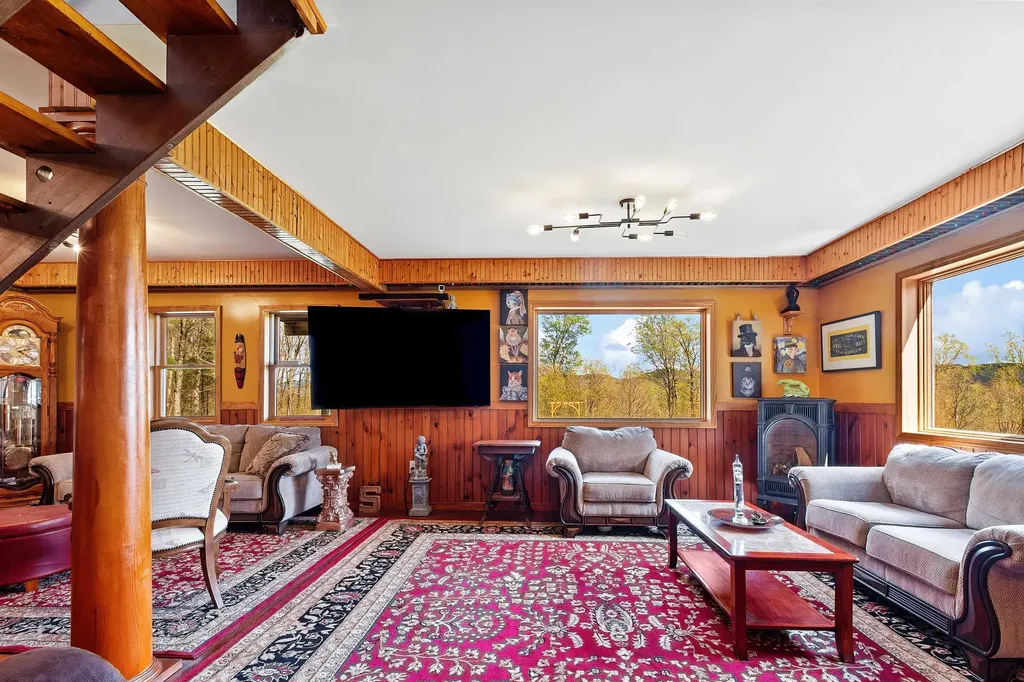 172 Hurd Road Lempster NH 03605