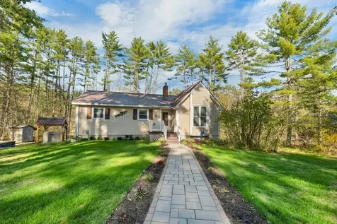 53 Trout Run Effingham NH 03882