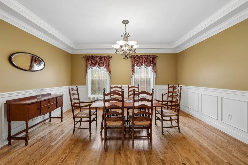 5 Millstone Terrace Bedford NH 03110