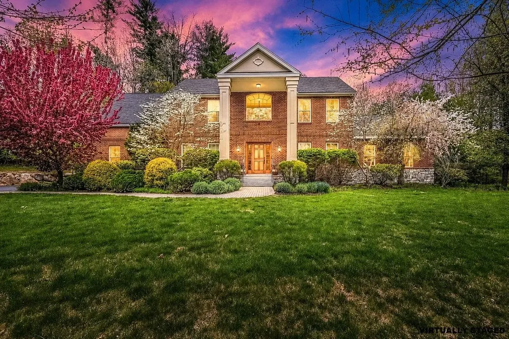 5 Millstone Terrace Bedford NH 03110