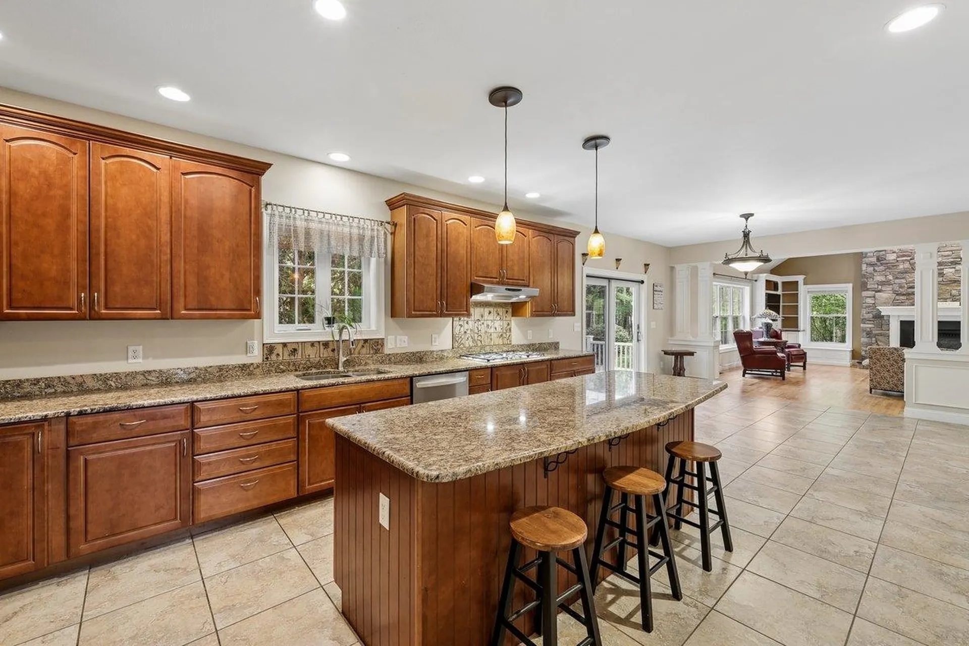 5 Millstone Terrace Bedford NH 03110