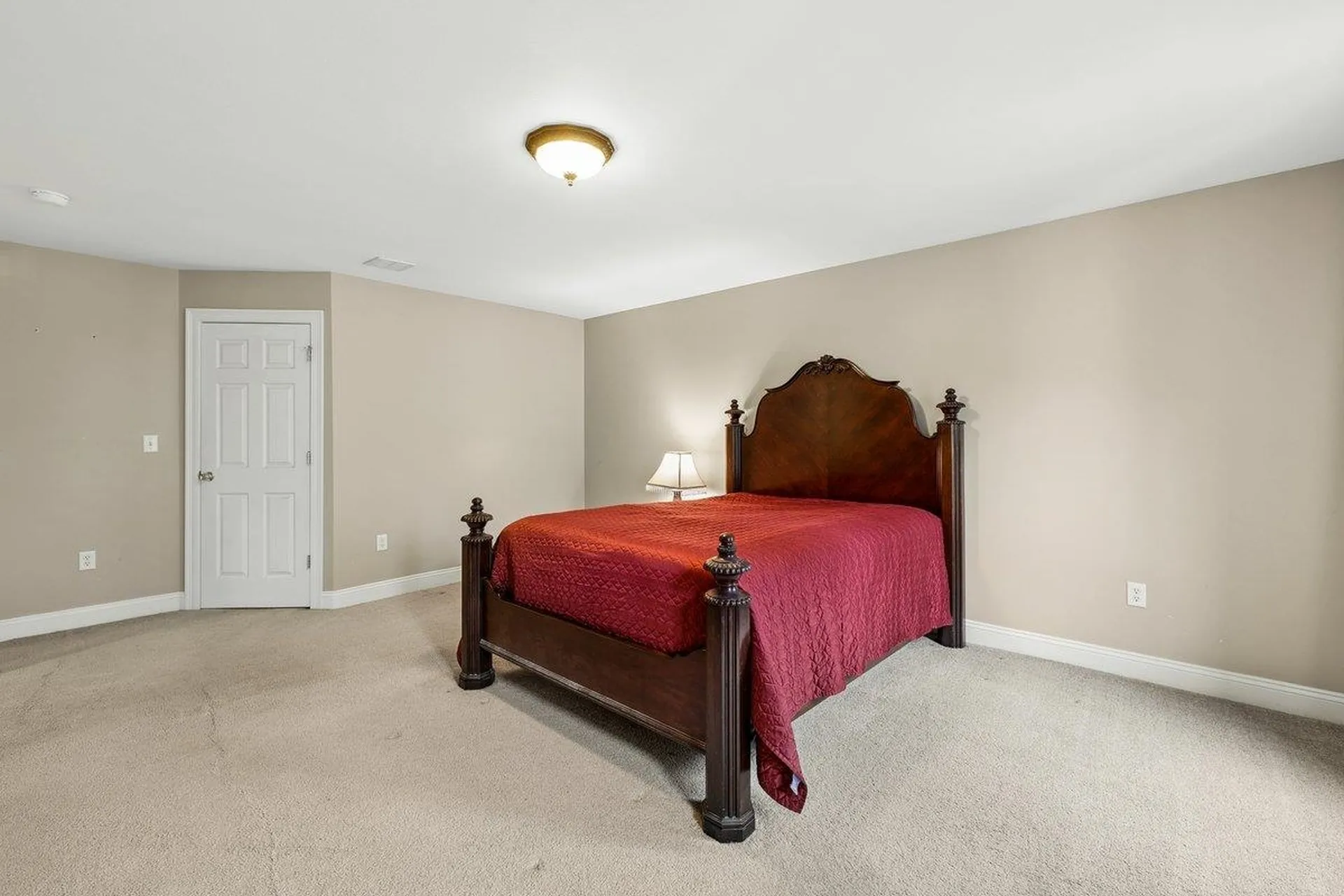 5 Millstone Terrace Bedford NH 03110