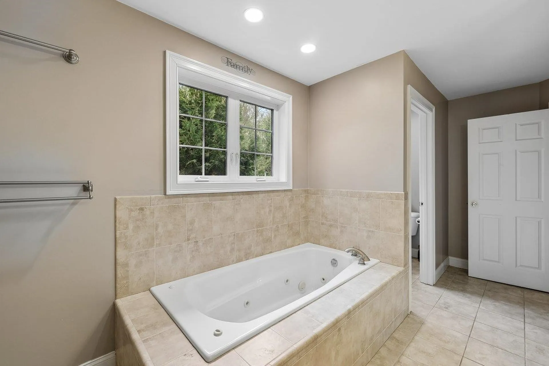 5 Millstone Terrace Bedford NH 03110