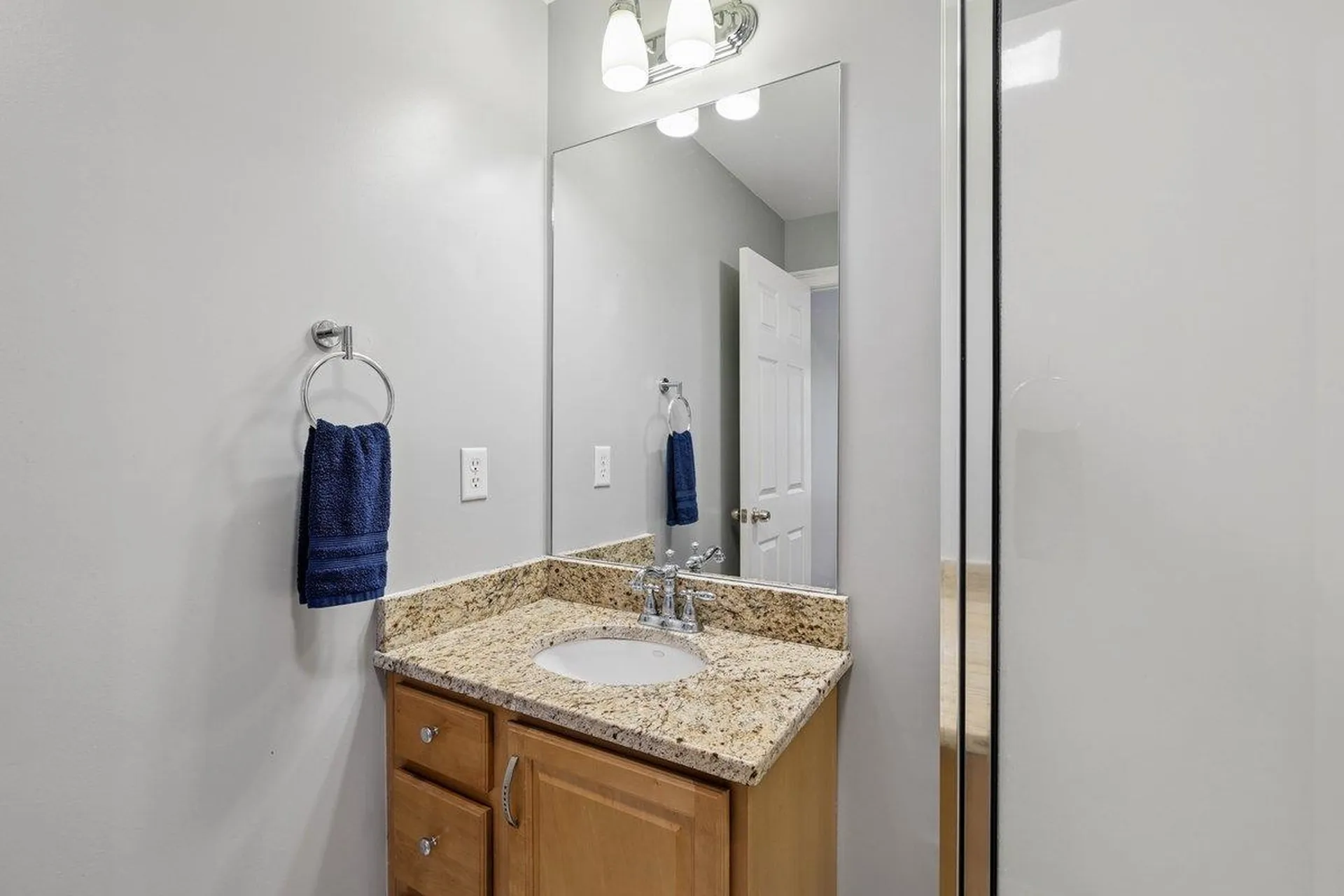 5 Millstone Terrace Bedford NH 03110