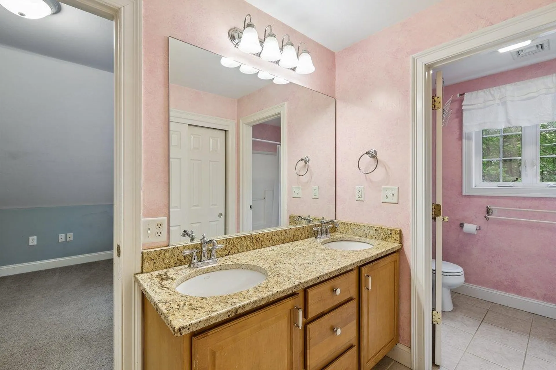 5 Millstone Terrace Bedford NH 03110
