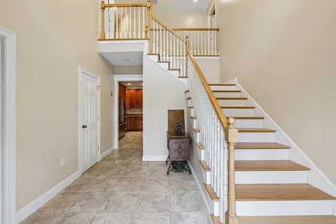5 Millstone Terrace Bedford NH 03110