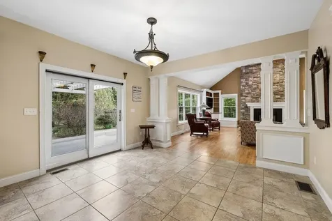 5 Millstone Terrace Bedford NH 03110