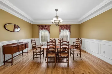 5 Millstone Terrace Bedford NH 03110