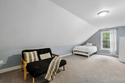 5 Millstone Terrace Bedford NH 03110
