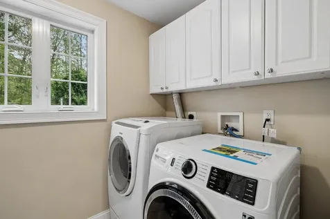5 Millstone Terrace Bedford NH 03110