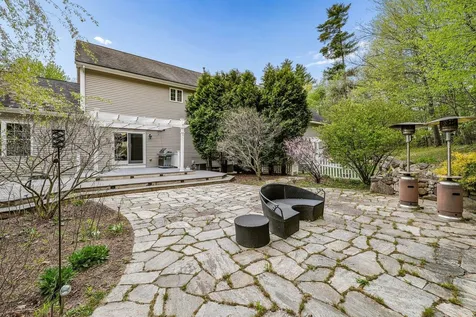 5 Millstone Terrace Bedford NH 03110