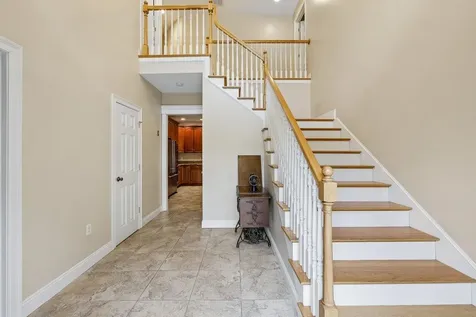 5 Millstone Terrace Bedford NH 03110