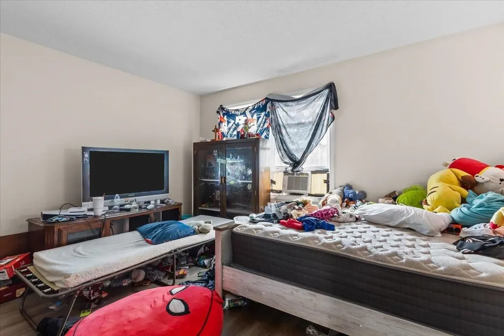 76 Ethan Allen Parkway Burlington VT 05408