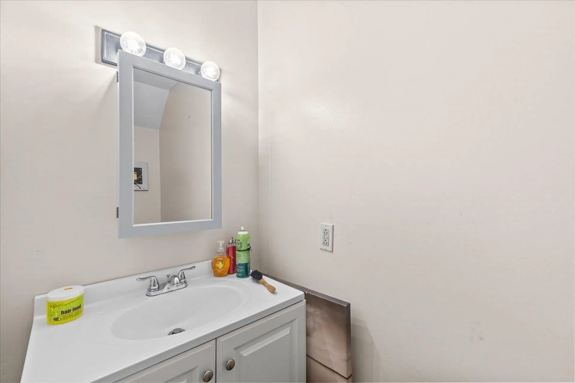 76 Ethan Allen Parkway Burlington VT 05408