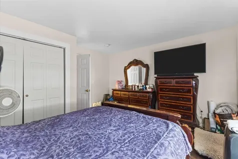 76 Ethan Allen Parkway Burlington VT 05408