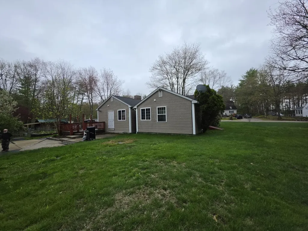 54 Ridgewood Circle Epsom NH 03234