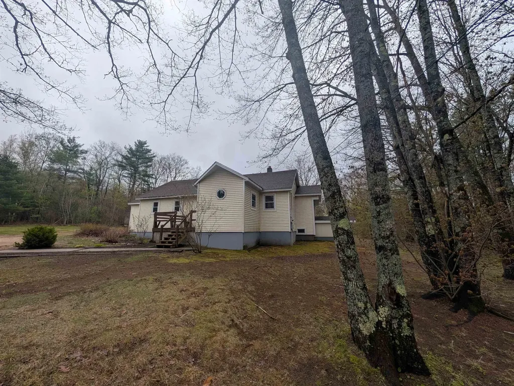 22 Jenny Lane Campton NH 03223