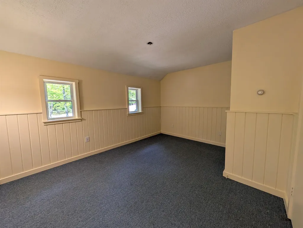 22 Jenny Lane Campton NH 03223