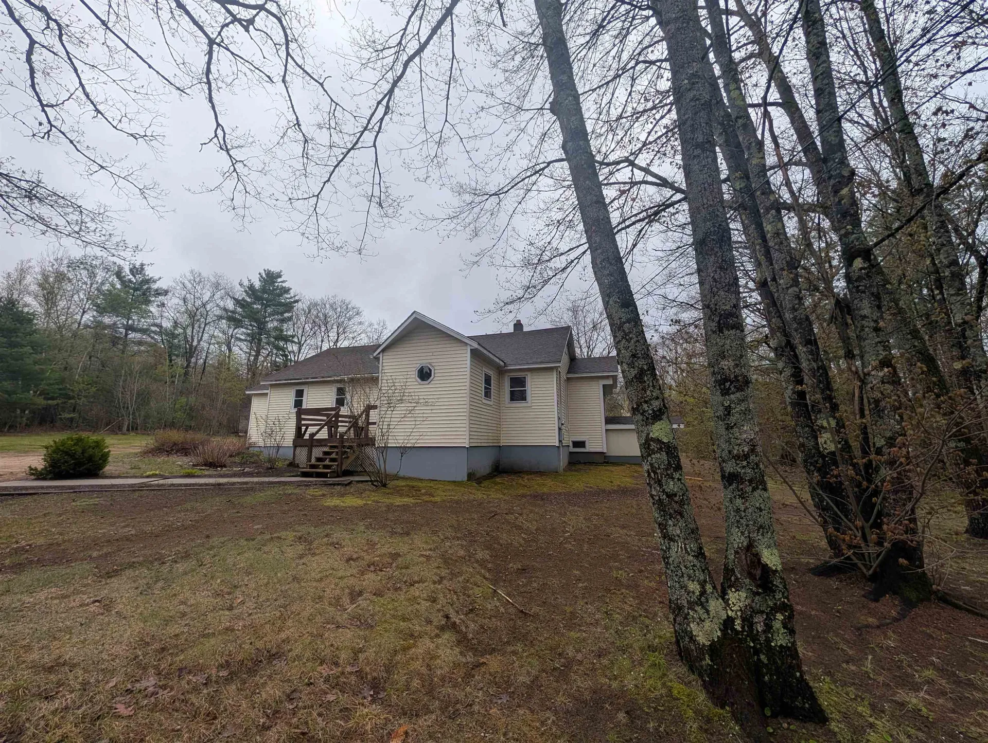 22 Jenny Lane Campton NH 03223